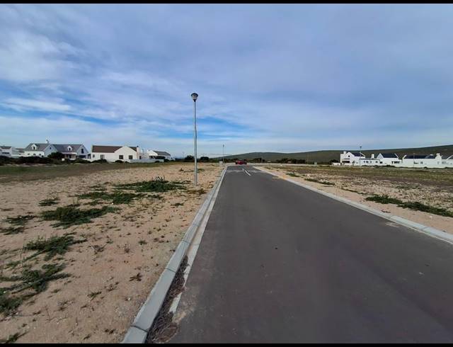 LAND FOR SALE IN BRITANNIA BAY